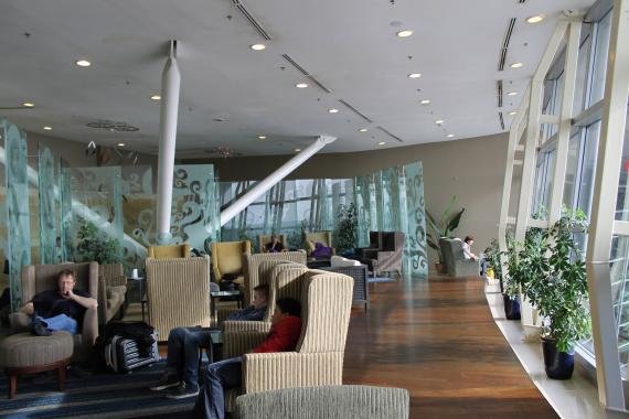 Review: Malaysia Airlines Golden Lounge – Business Class Lounge Kuala Lumpur, Malaysia