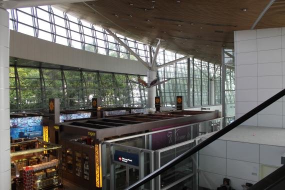 Review: Malaysia Airlines Golden Lounge – Business Class Lounge Kuala Lumpur, Malaysia