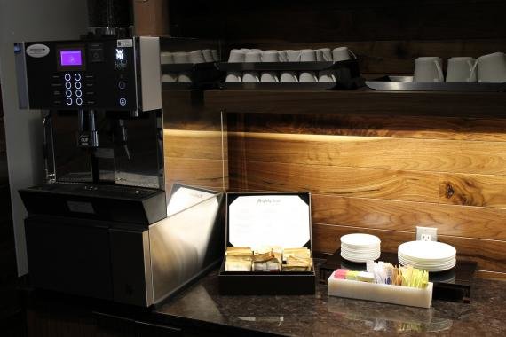 Review: Amex Centurion Airport Lounge Dallas, Forth Worth (DFW) – America’s best airport lounge?