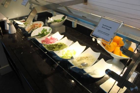 Review: Amex Centurion Airport Lounge Dallas, Forth Worth (DFW) – America’s best airport lounge?
