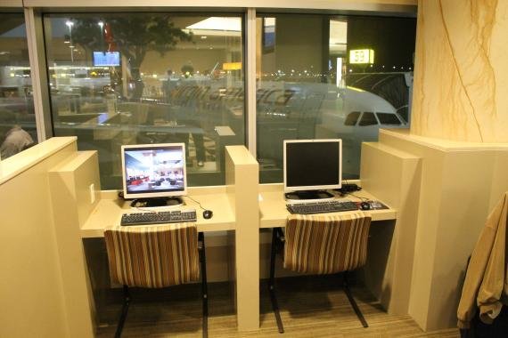 Review: Admirals Club San Francisco, CA (SFO)