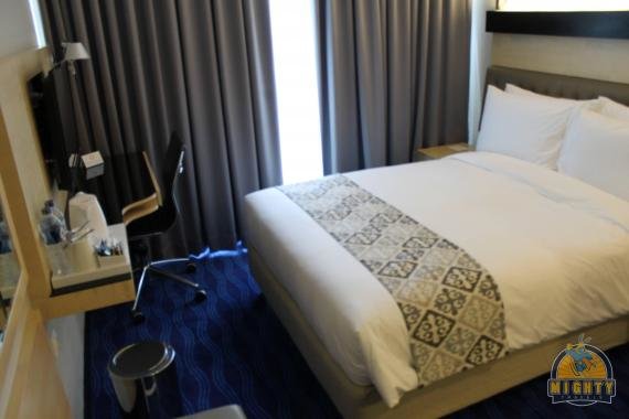 Review: Holiday Inn Express Jakarta Thamrin, Indonesia
