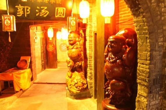 Review: Kuan Zhai Xiang Zi (Kuanzhai Ancient Street of Qing Dynasty), Chengdu, China