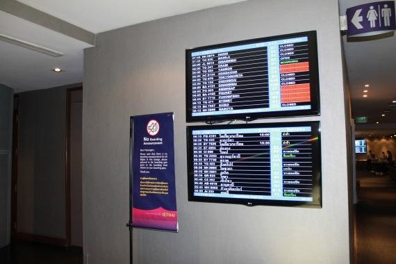Review: Thai Airways Business Class Lounge & regional business class to Chengdu, China TG618