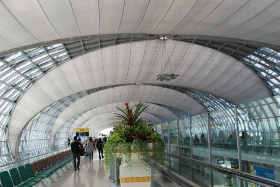 Review: Thai Airways Business Class Lounge & regional business class to Chengdu, China TG618