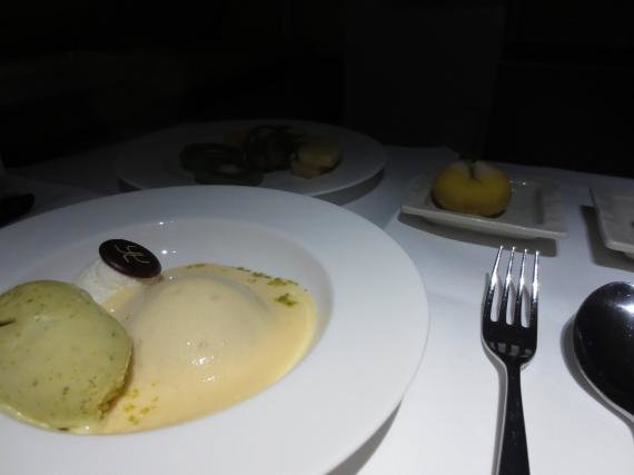 Lufthansa First Class on A380 Frankfurt, Germany to Tokyo, Japan Review