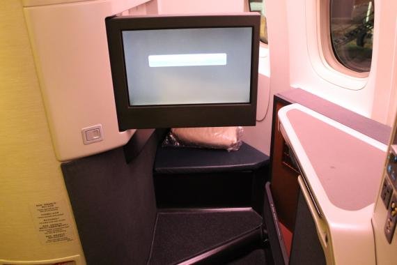 Cathay Pacific Review Business Class New York, JFK to Hong Kong, HKG – CX845