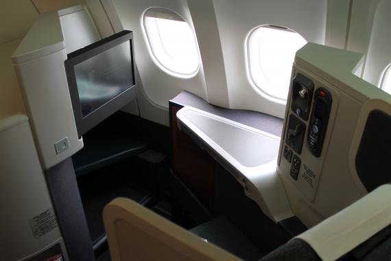 Review: Cathay Pacific Business Class Hong Kong (HKG) to Kuala Lumpur (KUL) – CX 723