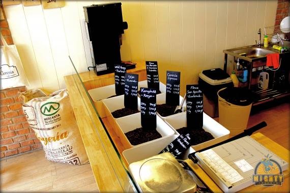 Bangkok’s Top 5 best coffee places – where to work and drink delicious coffee in Bangkok