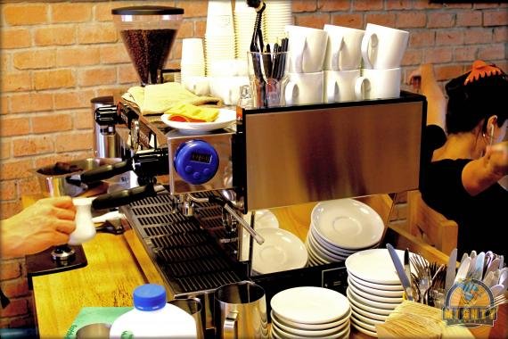 Bangkok’s Top 5 best coffee places – where to work and drink delicious coffee in Bangkok
