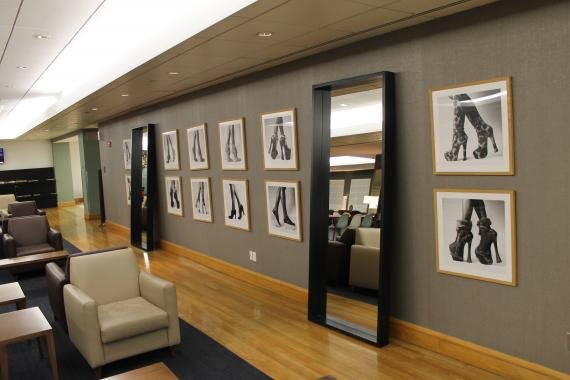 Review: British Airways Galleries Lounge at New York JFK (used as Cathay Pacific lounge)