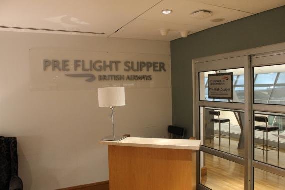 Review: British Airways Galleries Lounge at New York JFK (used as Cathay Pacific lounge)