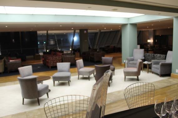 Review: British Airways Galleries Lounge at New York JFK (used as Cathay Pacific lounge)