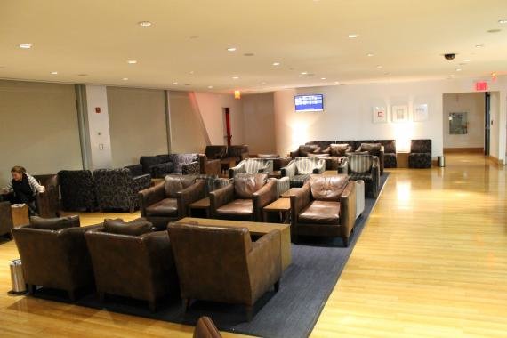 Review: British Airways Galleries Lounge at New York JFK (used as Cathay Pacific lounge)