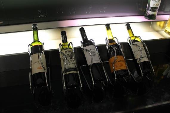Review: British Airways Galleries Lounge at New York JFK (used as Cathay Pacific lounge)