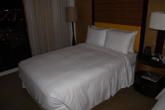 Review: Hilton Waikiki Beach Hotel (formerly Prince Kuhio Hotel)