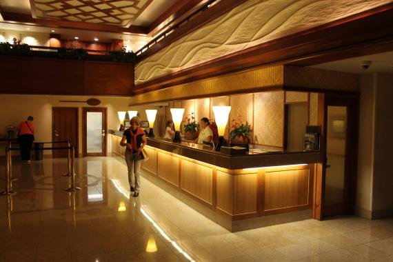 Review: Hilton Waikiki Beach Hotel (formerly Prince Kuhio Hotel)