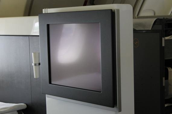 Review: Lufthansa First Class Frankfurt to Osaka B747-400 – LH740