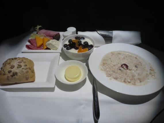 Lufthansa First Class Washington, D.C. (IAD) to Frankfurt, Germany (FRA) Review