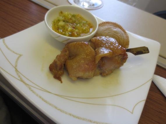 Thai Airways First Class (Suites) Tokyo, Japan to Bangkok, Thailand (BKK) Review