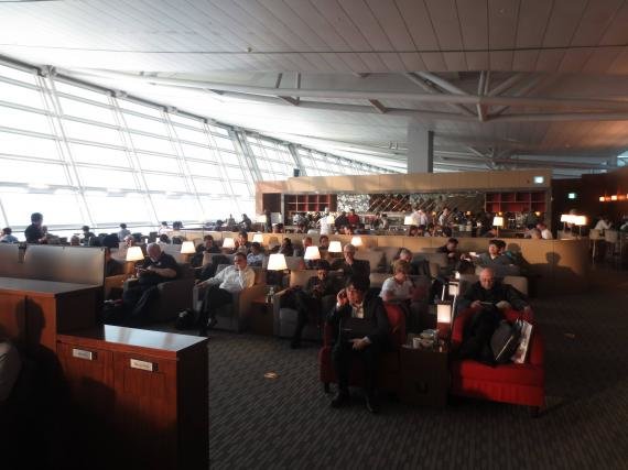 Asiana Business Class Lounge Review at Incheon Airport South Korea