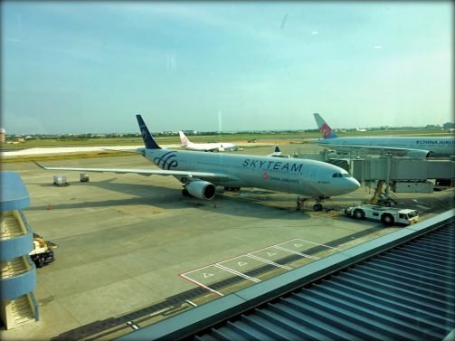 China Airlines Regional Business Class Review Taipei (TPE) to Osaka (KIX) A330