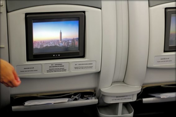 China Airlines Regional Business Class Review Taipei (TPE) to Osaka (KIX) A330