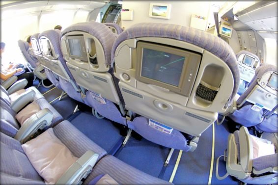 China Airlines Regional Business Class Review Taipei (TPE) to Osaka (KIX) A330