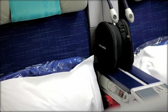 Aircalin Business Class Review Osaka (KIX) to Noumea (NOU) A330 and KIX Air Side Lounge Review