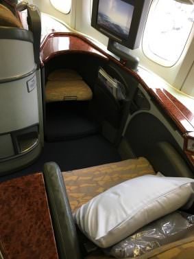 China Airlines Business Class Review Tokyo (NRT) to Taipei (TPE) on a 747
