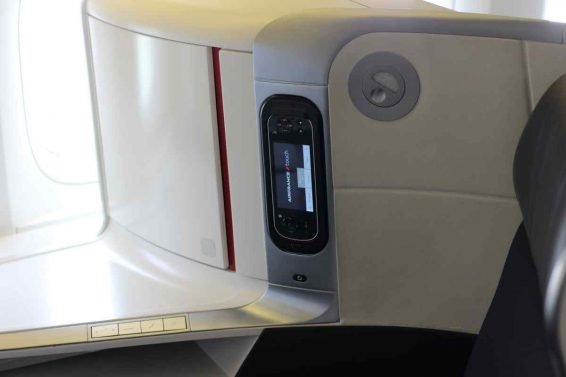 Air France Business Class Review (NEW Cabin) Paris (CDG) to Dubai (DXB) 777-300 ER and Air France Business Class Lounge Review