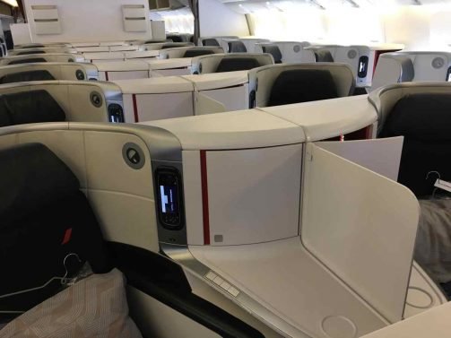 Air France Business Class Review (NEW Cabin) Paris (CDG) to Dubai (DXB) 777-300 ER and Air France Business Class Lounge Review
