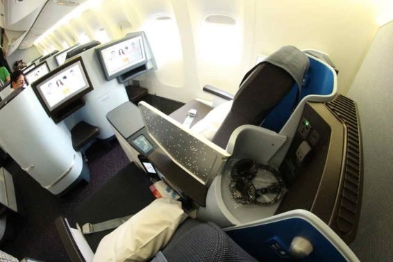 KLM Business Class Review (new cabin) Kuala Lumpur (KUL) – Jakarta (CGK) 777-300ER and Malaysia Airlines Golden Lounge KLIA Review