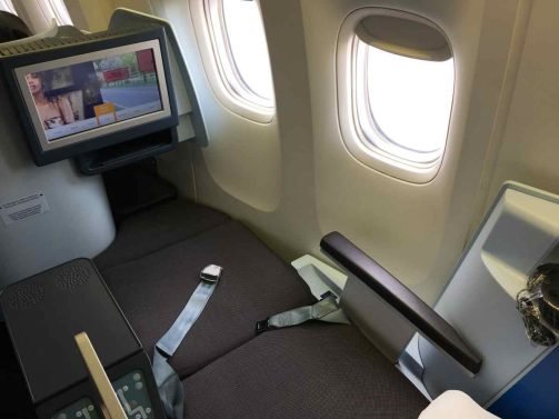 KLM Business Class Review (new cabin) Kuala Lumpur (KUL) – Jakarta (CGK) 777-300ER and Malaysia Airlines Golden Lounge KLIA Review