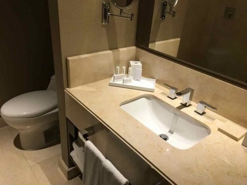 Courtyard by Marriott Bogota Airport Review