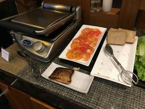 Courtyard by Marriott Bogota Airport Review