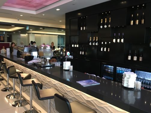 Air New Zealand Business Class Lounge Auckland (AKL) Review