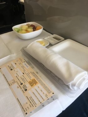 Air New Zealand Business Class / Economy Class Review Auckland (AKL) to Brisbane (BNE) 777-200