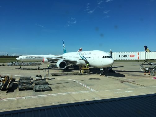 Air New Zealand Business Class / Economy Class Review Auckland (AKL) to Brisbane (BNE) 777-200