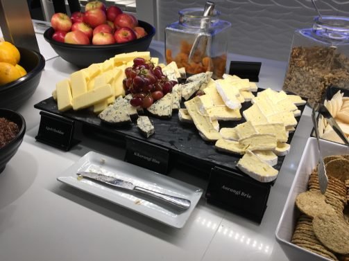 Air New Zealand Business Class Lounge Auckland (AKL) Review