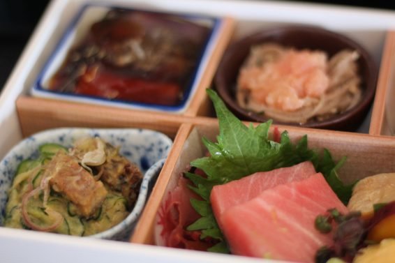 Japan Airlines Regional Business Class Review Tokyo (HND) to Bangkok (BKK), 777 SKY SUITES Herringbone (Zodiac Layout) and Sakura Lounge Tokyo Review