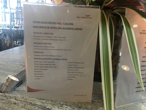 Air Mauritius Review Economy Mauritius (MRU) to Antananarivo (TNR) A340 plus Air Mauritius Business Class lounge