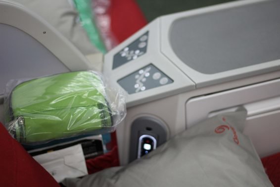 Ethiopian Airlines Review Business Class Cloud Nine 787 Addis Abeba (ADD) to Los Angeles (LAX) via Dublin (DUB)
