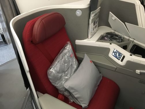 My review of Hong Kong Airlines Business Class A350 San Francisco/ Los Angeles to Hong Kong and A330 to Taipei