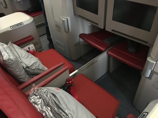 My review of Hong Kong Airlines Business Class A350 San Francisco/ Los Angeles to Hong Kong and A330 to Taipei
